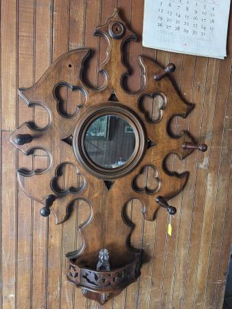 Walnut Hat Rack 1