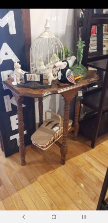 Antique parlor table 1