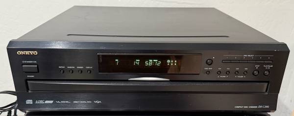 Onkyo 6-disk cd changer 1