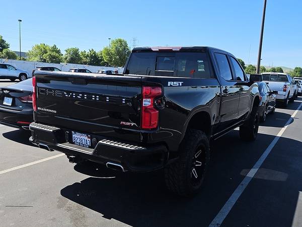 2019 Chevrolet Silverado 1500 RST - Photo 3
