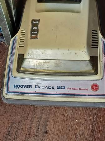 VINTAGE HOOVER VACUUM 1