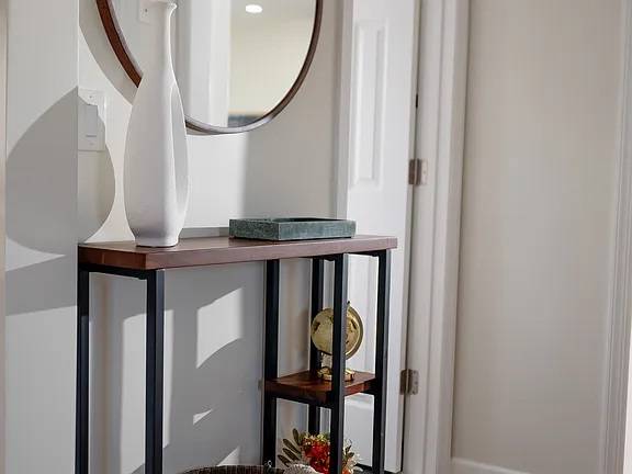 $1,200 / 1br - 830ft2 - One Bedroom Sublet - Dates Flexible (WASHINGTON)63511971023617122