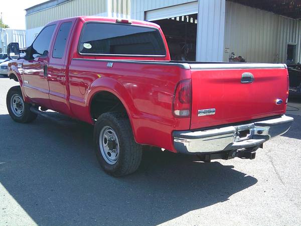 2005 Ford F250 Pickup Supercab 142" XL 4WD Stk# R26833 - $5,900 (ROSEVILLE)63619233952643123