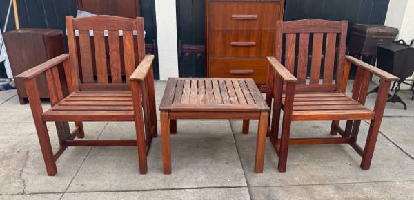 Brown Jordan Teak Outdoor Table & Chairs 1