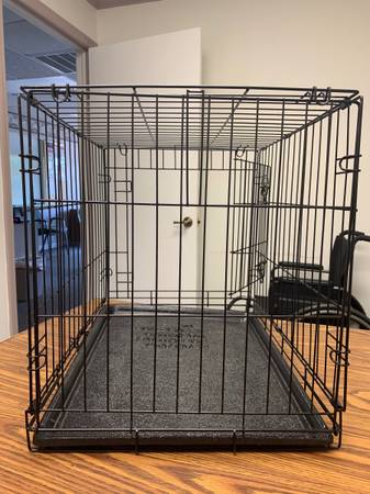 Pet Crate 1