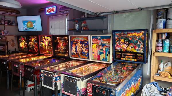 PINBALL MACHINES WANTED - CASH PAID 1