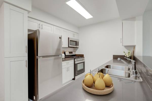 $3,849 / 3br - 1300ft2 - 3/bd, Private Balconies and Patios, Play Area (Santa Clarita)63912984691970122