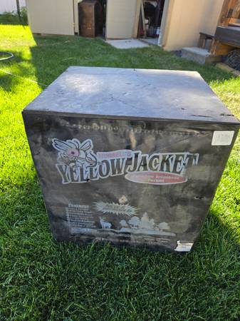 Yellow Jacket Archery Target 1