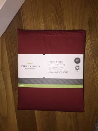 Threshold organic FULL size sheets set, new/unopened 1