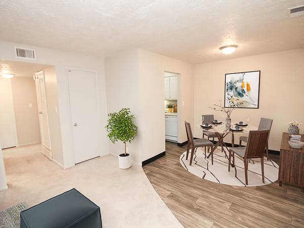 $950 / 1br - 655ft2 - ¡La casa es donde las raíces crecen profundas! (3915 Winona Way, Sioux City, IA)63846412212481121