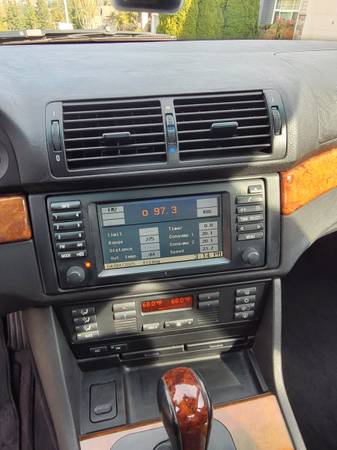 BMW 530i M Sport .PKG - $7.500 (Lynnwood)63471460955649124