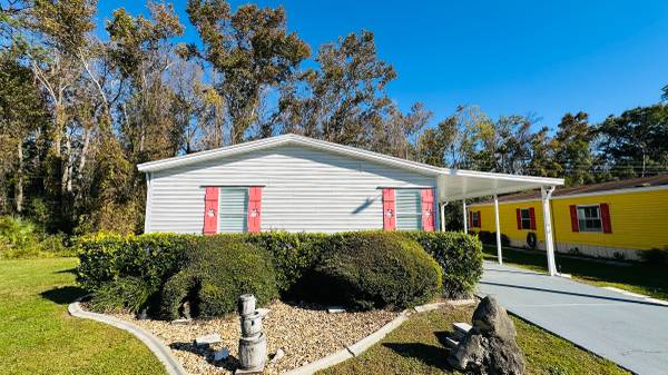 $114,900 / 2br - 2 bath - 1248ft² - 8879 W Forest View Dr (Homosassa)63861744561153120