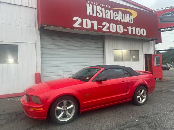 2006 Ford Mustang GT Deluxe Convertible - $8,150 (Jersey City NJ)63614720087937124