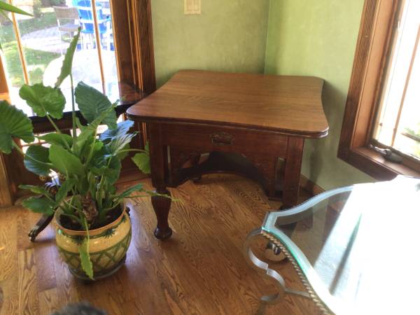 Oak Table with metal casters 1