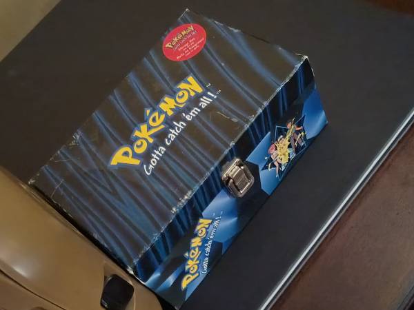 For Sale : Vintage 90's Nintendo Pokemon Anime Box Sotrage 1