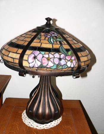 Tiffany style table Lamp 1