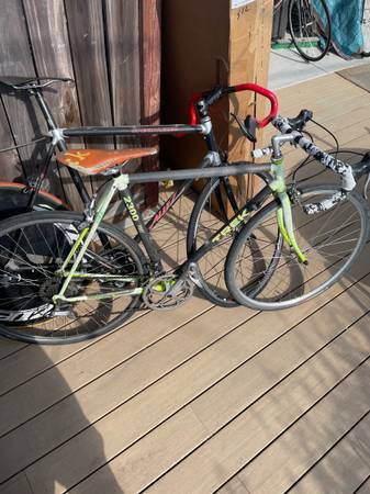 Trek 2300 Pro Carbon Fiber road bike $180 1