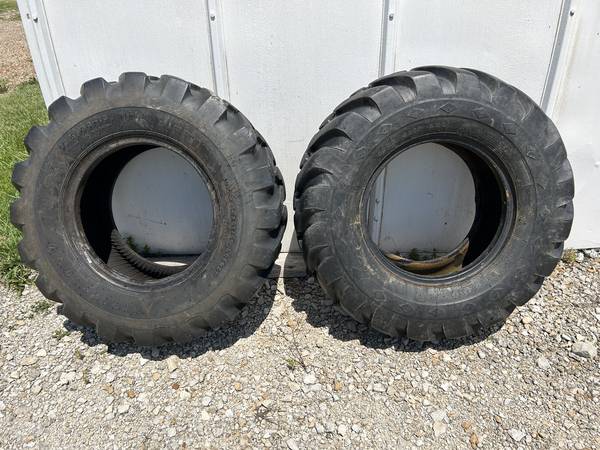 Backhoe tires 12.5/80-18 I-3 1