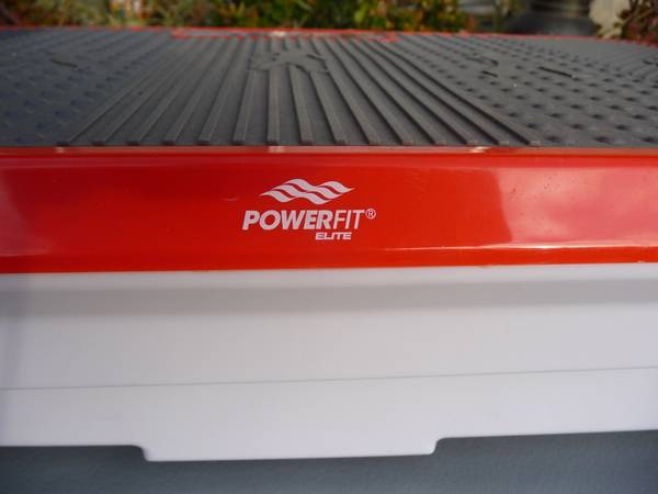 Máquina de ejercicio Power Fit Elite, plataforma de vibración - $35 (área este de Simi Valley, oeste del valle de San Fernando)63470654287875121