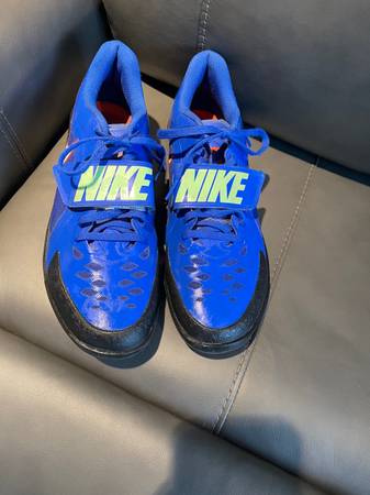 Track throwing shoes 1