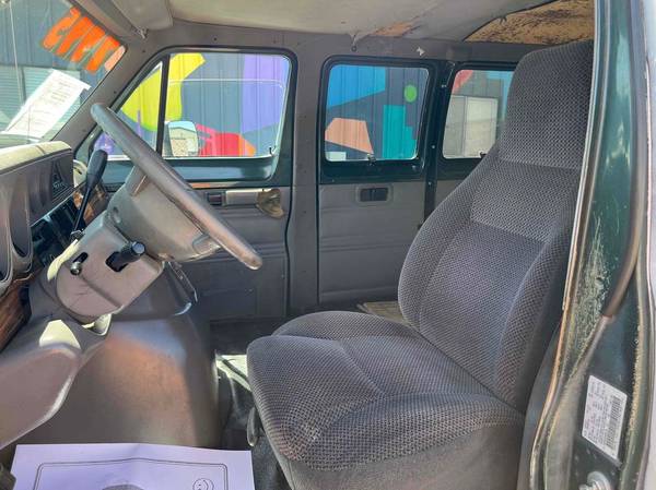 1997 RAM Wagon 3500 - Photo 12