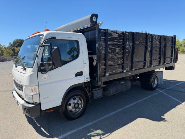2017 Mitsubishi Fuso FE Canter
