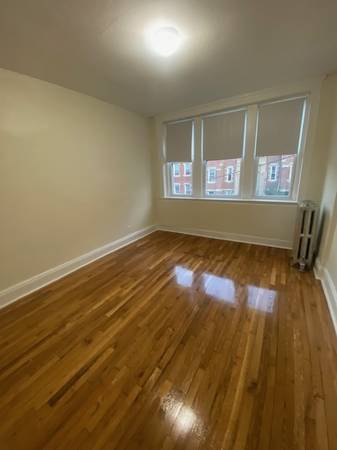 $2,450 / 2br - 650ft2 - Sunny Rooms, hardwood floors, eat-in-kitchen, on Trolley avail. now! (Allston - Brookline Line)63996691853187123