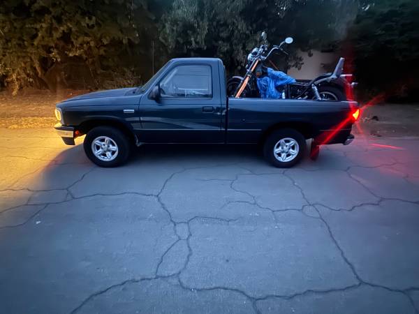 1997 Mazda B 2300 pick up truck low price clean title 1