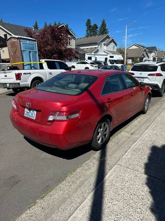2011 toyota camry le - $6,000 (Battle Ground)63618484378883123
