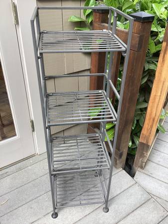 folding metal baker s rack 1