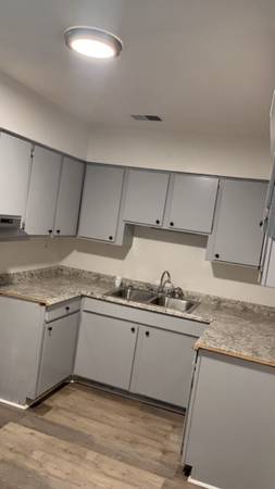 $525 / 2br - Habitación en alquiler en unidad dúplex B (Columbus)63876373002113123