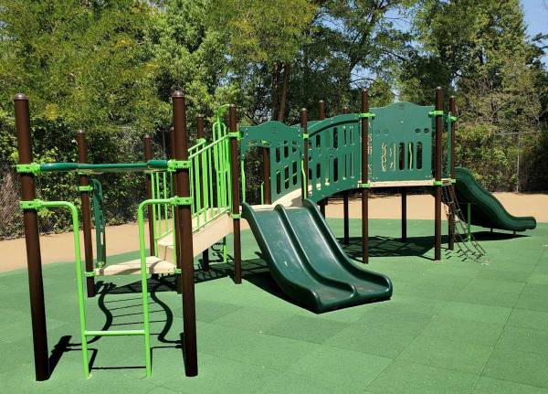 $1,815 / 1br - 675ft2 - BBQ & Picnic Area, Electric Range, Playground (11325 Quartz Dr, Sacramento, CA)64043495965954121