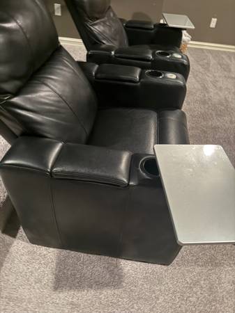 Recliners with cup holders 1