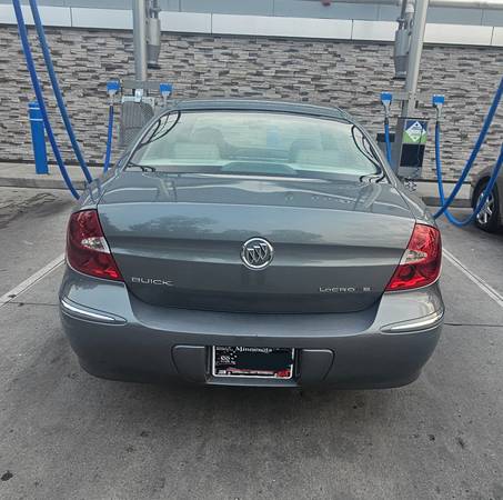 2009 buick lacrosse - $5,000 (Blaine)63470071907331124
