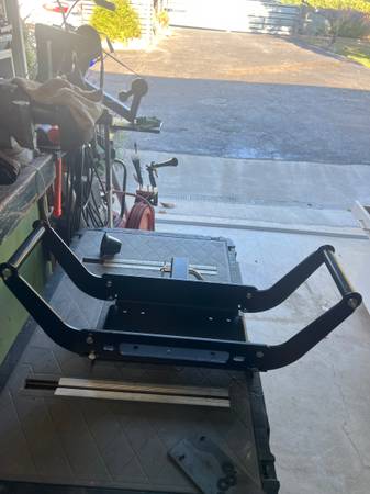 2” hitch mount 13,000 max Winch holder 1
