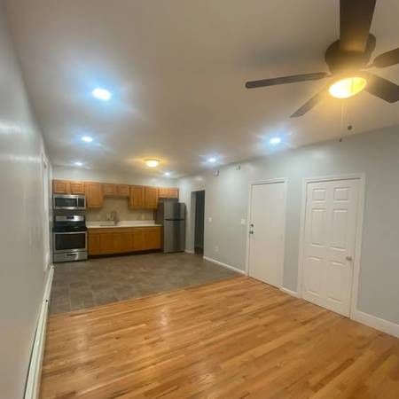 $3,000 / 3br - Departamento tipo condominio de 3 habitaciones en Mattapan – Actualizaciones modernas – $3,000 (Mattapan)63655252263299124