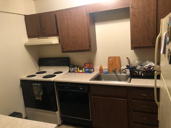 $900 / 1br - WHY OVERPAY? 1 BR BETHEL PARK ON T WTR/SWR INC!! NOVEMBER 15 (BETHEL PARK)64013205741955123