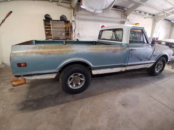camioneta Chevy C-20 de 3/4 de tonelada clásica de 1969 - $4500 (Denver)63612287914627120