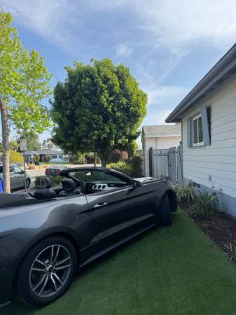 Ford Mustang Convertible Ecoboost - $9.999 (San Diego)63470052592259123