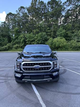 2023 Ford F-150 Platinum: Potencia suave con acabado negro impecable - $55,500 (Summerville)63617707840513122