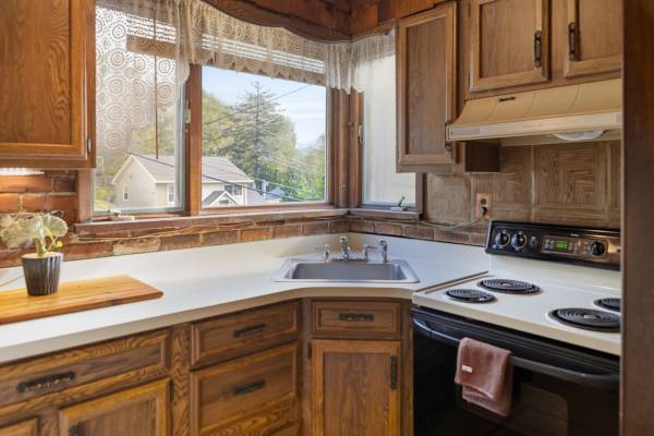 $490,000 / 3br - 1425ft2 - Do you have high expectations? Coming Soon in Verplanck. 3 Beds, 2 Baths64306341647362124