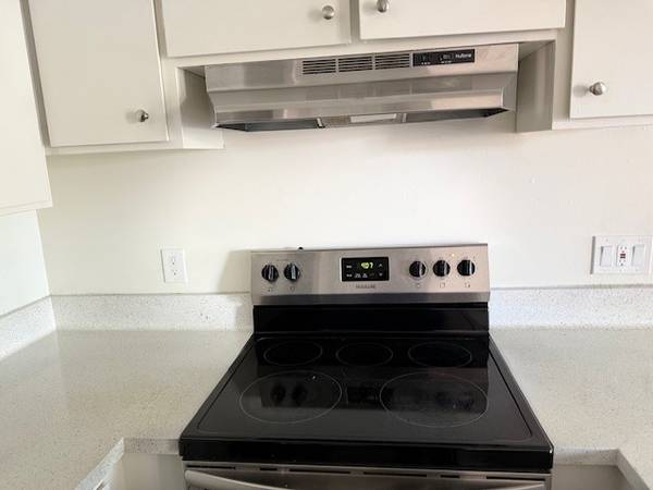 $1,795 / 2br - RENT SPECIAL! Remod. 2 BR 1 BTH -Abronia Trail (Palm Desert, Bermuda Dunes, Indio, La Quinta)63686245471873124