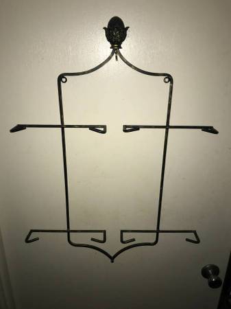 Modern All Metal 4 Plate Wall Display Rack Shelf (Gold & Black Color) 1