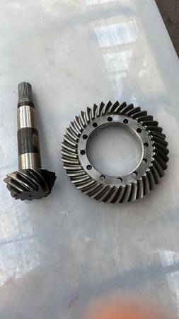 Crown wheel and pinion 12x41 for differential Ferrari 400 1