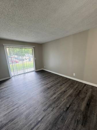 $1,350 / 2hab - 870ft2 - 2Hab Ganga de la Temporada—¡$300 de descuento! 🍂🏡💸 (Nashville)63673267841283123