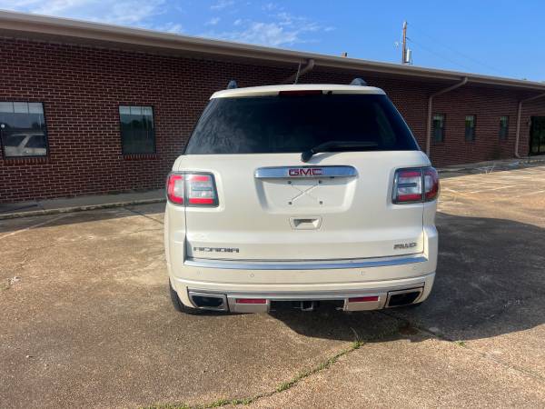 2015 GMC ACADIA DENALI AWD 151K - $7,700 (Greenwood MS)63617474247555122