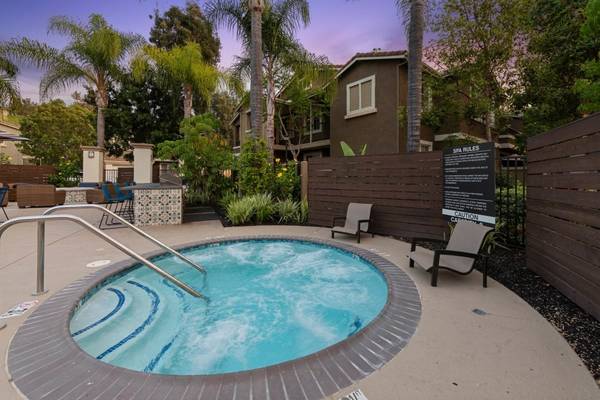 $3,236 / 2br - 987ft2 - Fire Pit, Microwave, 2/BD 2/BA (11760 Westview Pkwy, San Diego, CA)63657243012355121