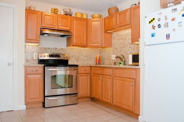 $1,000 / 2br - 730ft2 - Hablemos sobre lo mejor (Framingham)63690775635971120