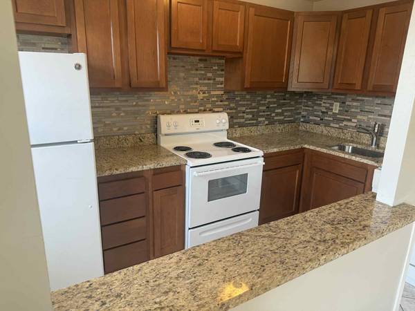 $1,499 / 1br - 🏡 Regency Court – Prime Location in Pittsburgh! 🏡 (Shadyside, Pittsburgh)64013533066754122