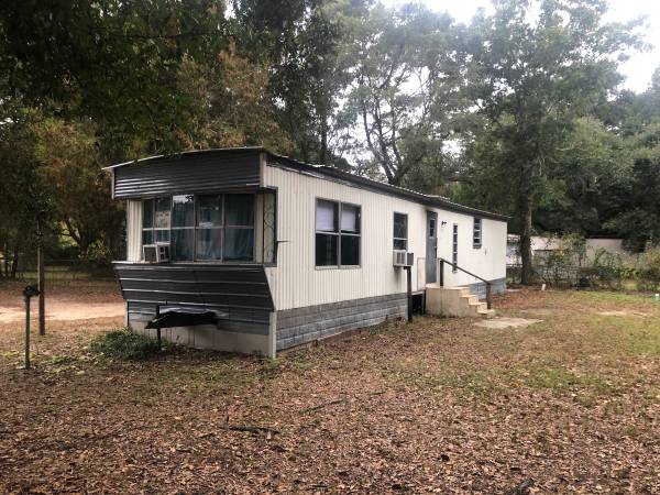 Central Location Large Yard 1